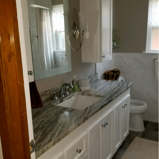 https://jandbconstructionllc.com/wp-content/uploads/2024/09/green-bathroom-540x540.png